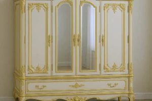 altin_varakli_gardirop